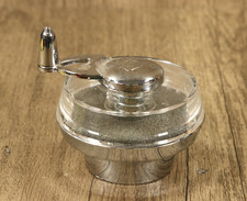 WM. Bounds Nutmeg Grinder Spice Pepper USA Vintage