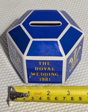 Wedgwood bone china - bone, money