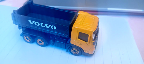 Majorette volvo fmx tipper - majorette,