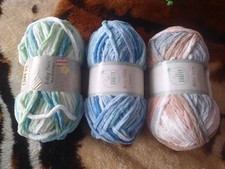 3 x 100g balls baby yarn So