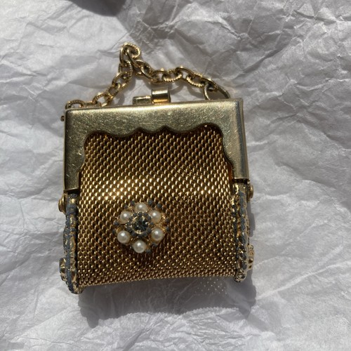 Vintage small gold - -tone, mesh