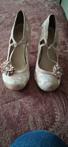 Ruby shoo blush pink - ruby, floral