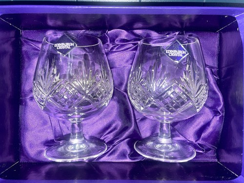 Pair edinburgh crystal - of,