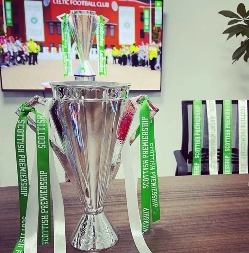 Scottish premier league trophy - premier,