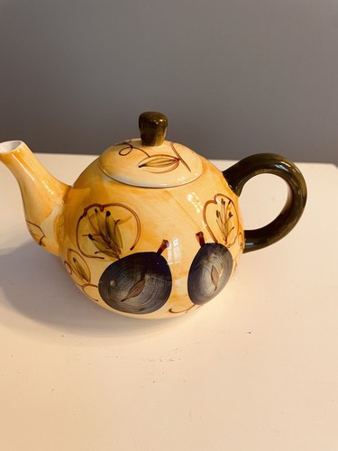 Teapot royal norfolk - teapot, by