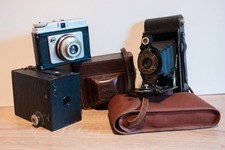 3 Vintage Folding & Box Cameras Ilford Sporti- Kodak Brownie/ no.a, - Untested