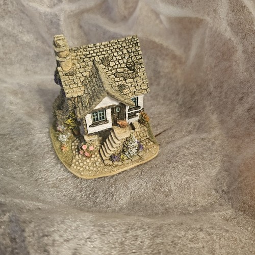 Enesco lilliput lane pillar - enesco,