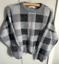 Ladies MANGO Size Medium - 10 Grey Checked Fluffy Jumper Pullover Winter Short