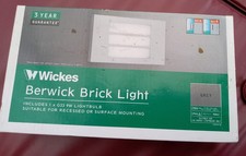 Wickes Exterior Brick Light & Case - 9w Bulb Included New Unused 
