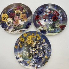 3 x Wedgwood Country Garden Flowers Decorative Plates Pansies,Anemones       L13