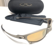 VINTAGE OAKLEY JULIET