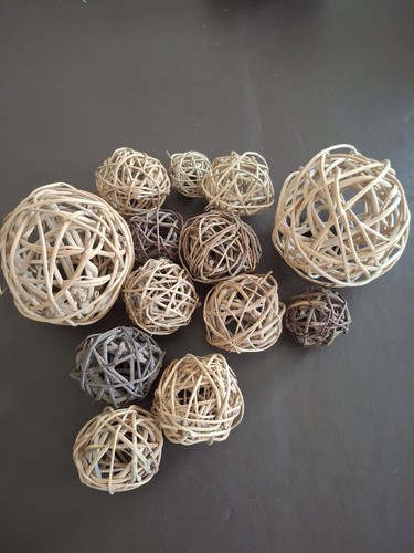 Natural woven rattan balls - natural,