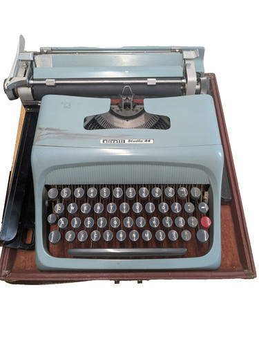 Olivetti typewriter studio - olivetti,