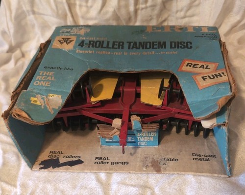 Ertl massey ferguson roller - massey,