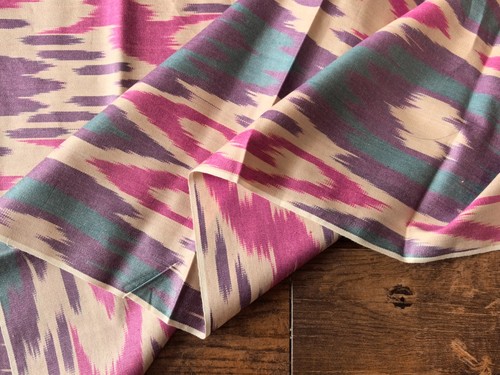 Ikat price metre 100 - price, 100%