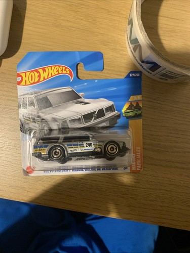 Hot wheels 2025 - hot, volvo