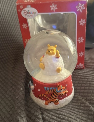 Winnie the pooh snow globe - pooh,
