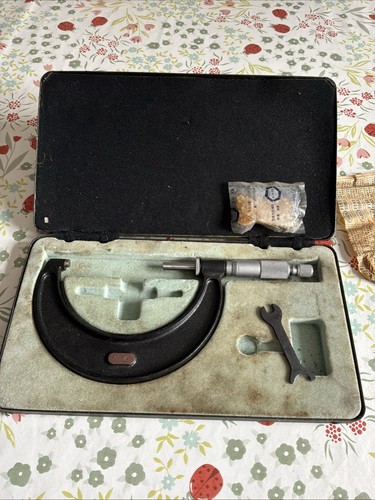 Moore and wright micrometer - and, no