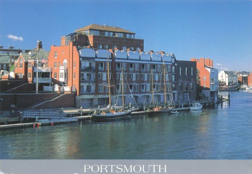 Postcard portsmouth ships - nh,