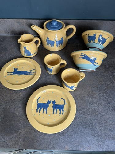 Handmade red clay studio - red,