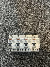 Merlin Gerin Multi9 C32 32A RCBO 30mA V40H