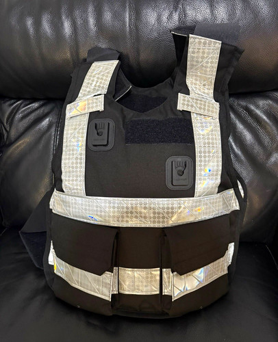 Black reflective tactical body - black,