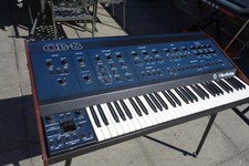 Oberheim OB-8 classic synthesizer (USA/1984)