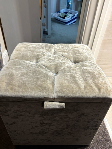 Grey crushed velvet tufted - crushed,