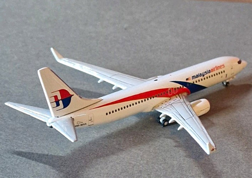 Diecast aircraft model - aircraft,