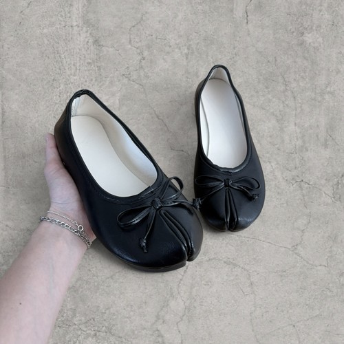 Vintage style tabi split toe
