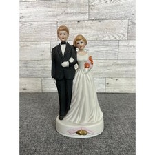 VINTAGE WEDDING TOPPER Bisque