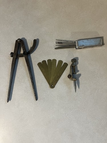 Vintage lot metal wing divider - lot,
