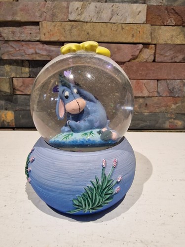 Eeyore snow globe - snow,