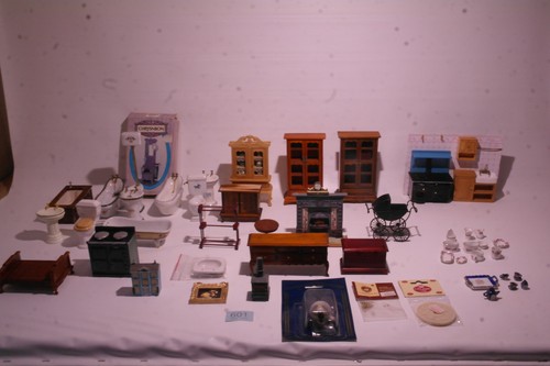 Very large selection 12th - large, of