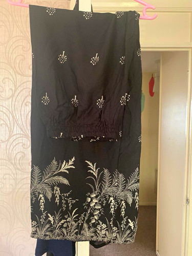 Women black white - &, floral