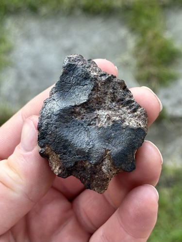 Meteorite fusion crust 99g - fusion,