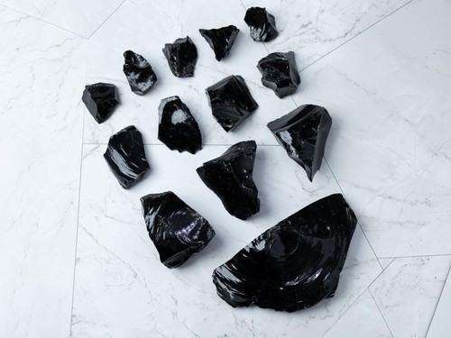 Raw black obsidian stone - raw,