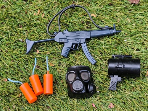 Vintage action man - action,