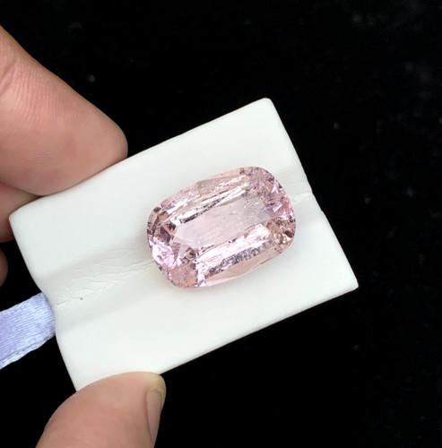 Natural morganite - 23.85,