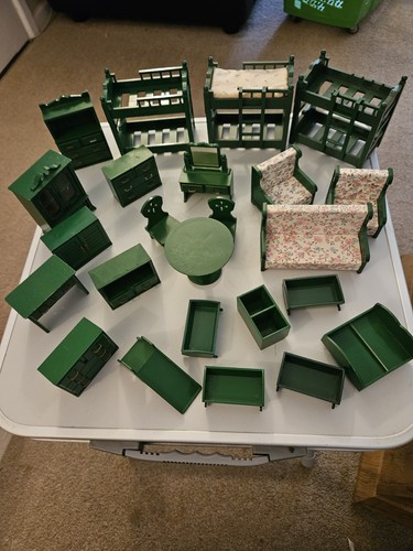 Sylvanian families green - families,