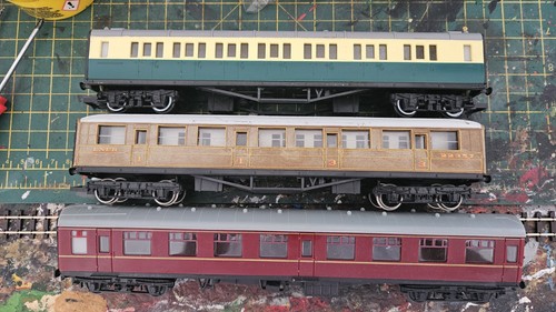 Gauge coaches two - oo,
