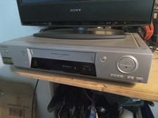 Sony SLV-SE710G VHS VCR Video