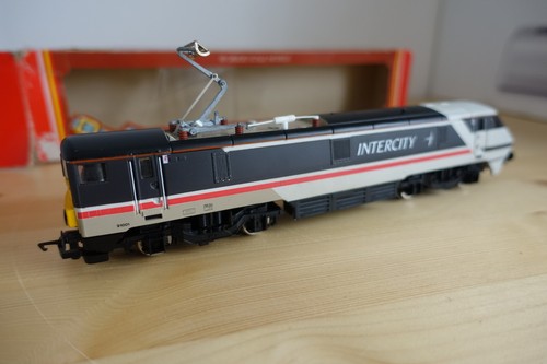 Hornby 240 scale class 91 - oo,