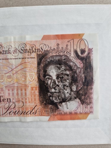 Reptillian queen defaced 20 - queen,