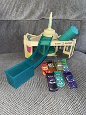 Disney Cars Ramone’s House Of Body Art Colour Changers Play Set And 7 Cars