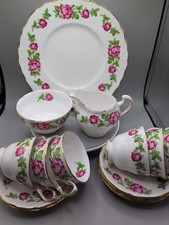 Vintage Royal Vale Pink Roses