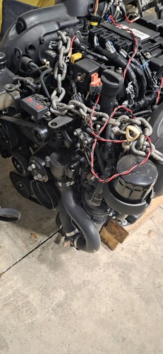 Mercruiser v6 motor - 4.5l,