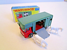 MATCHBOX LESNEY SERIES No 17 Horse Box Mint Boxed