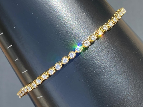 18ct gold 75ct natural - gold, 2.75ct