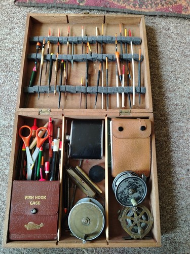 Vintage job lot fishing tackle - lot,